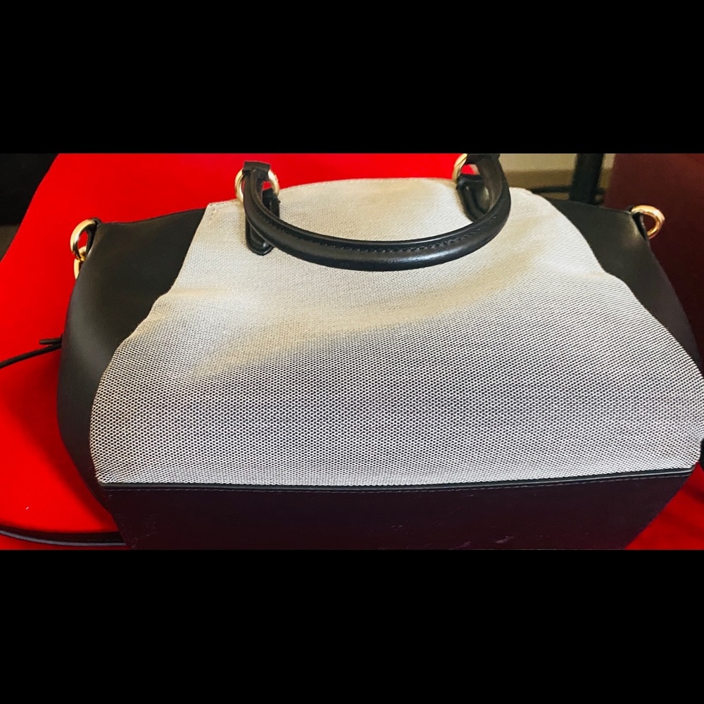Authentic Coach - Picture 10 of 10